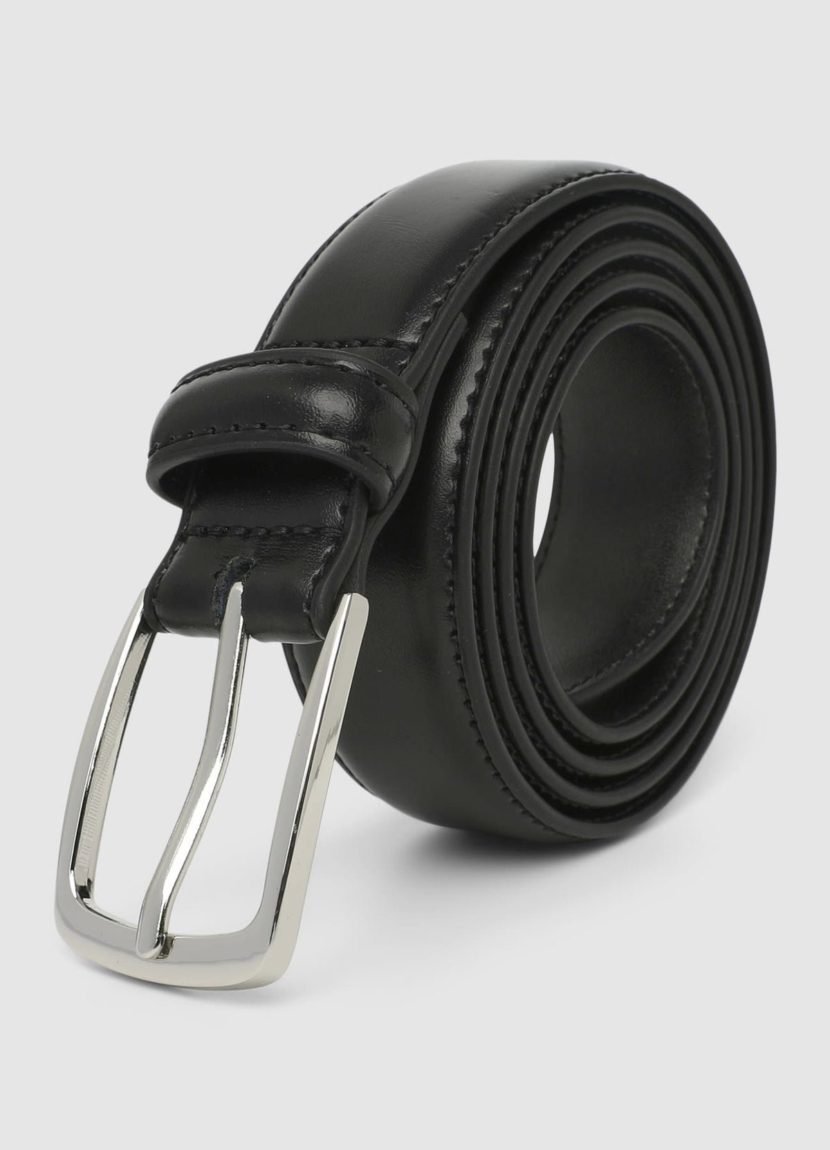 Slim glossy belt with metal buckle