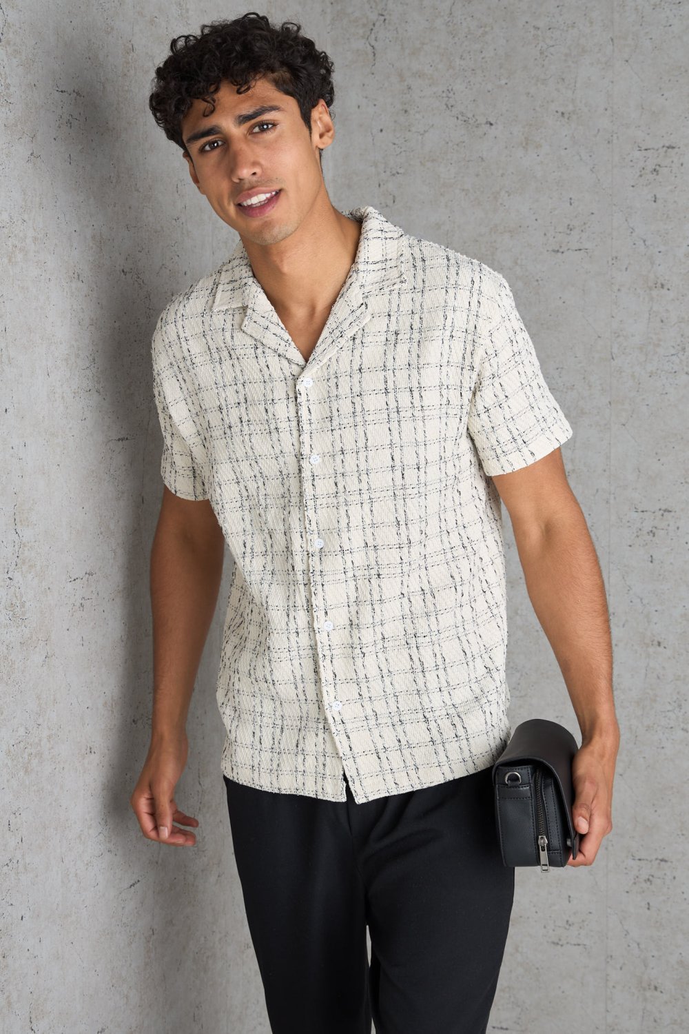 Chemise à surpiqûres contrastées beige