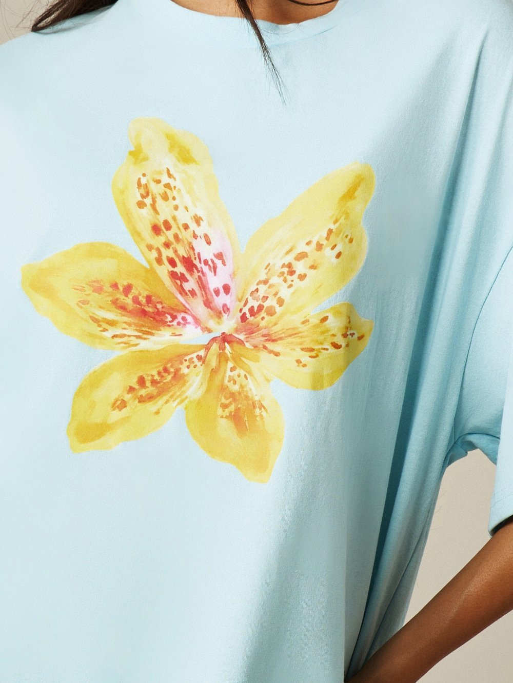 Floral short-sleeve nightshirt