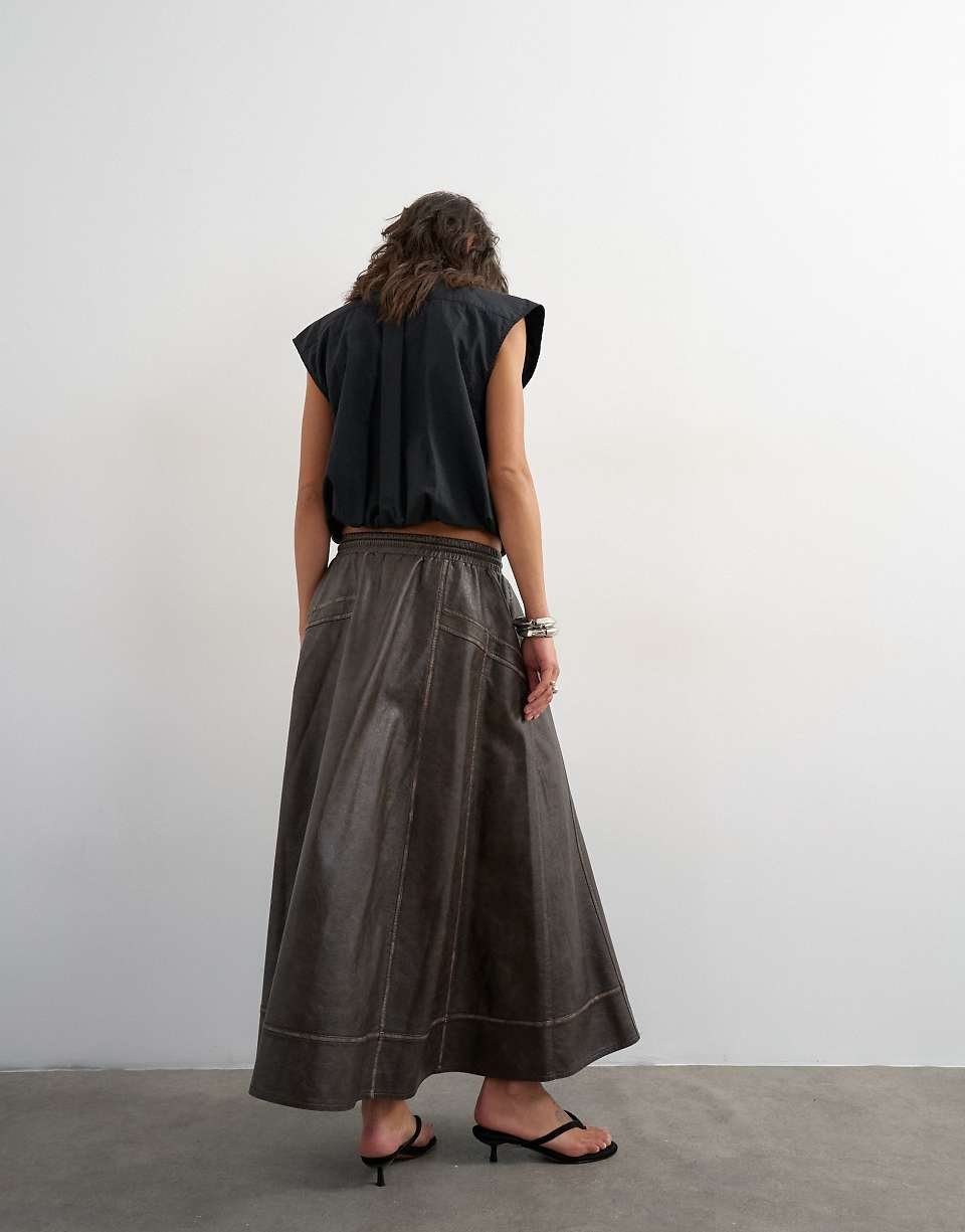 High-shine leather-look maxi skirt