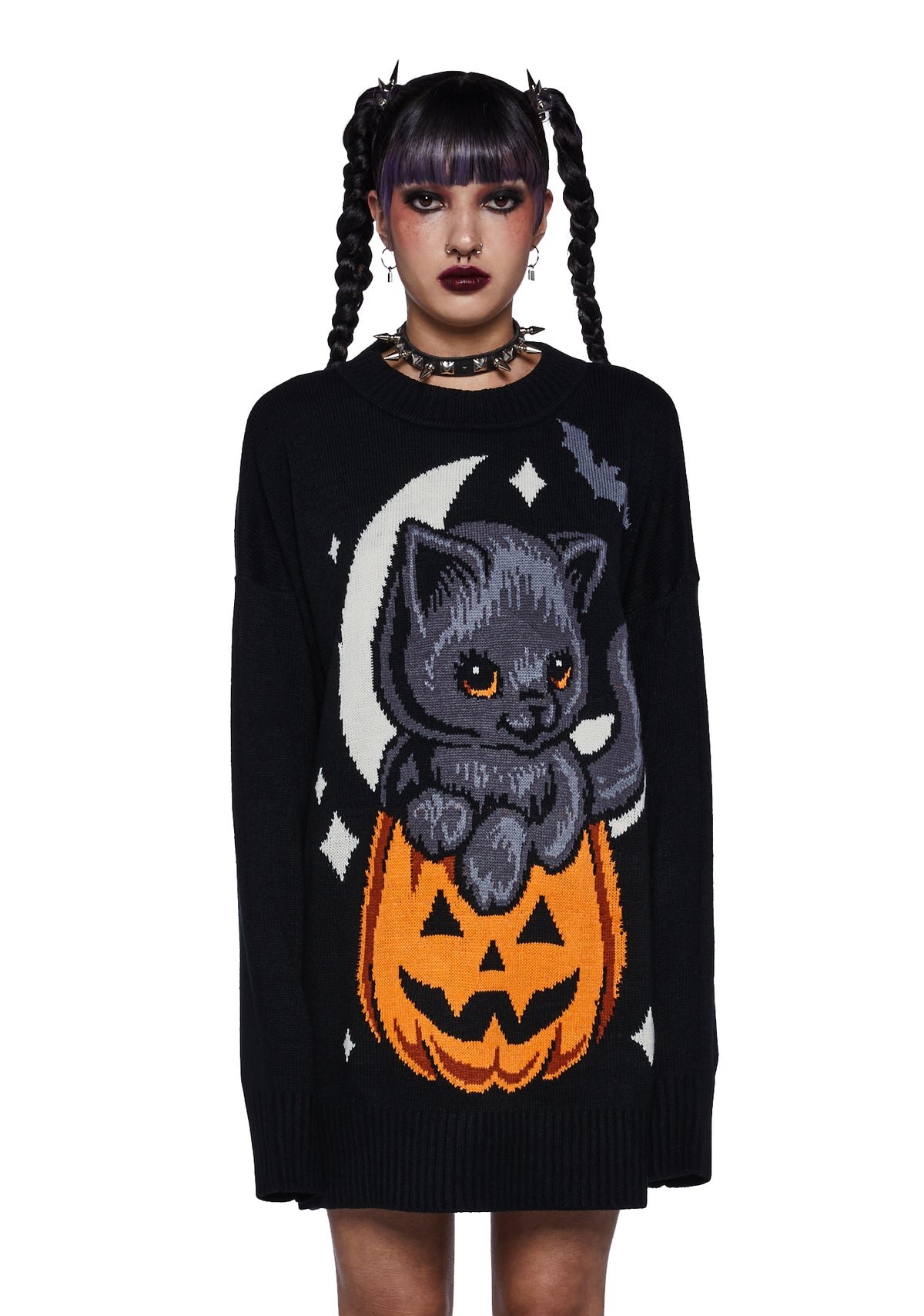 Pull oversize chaton dans une citrouille