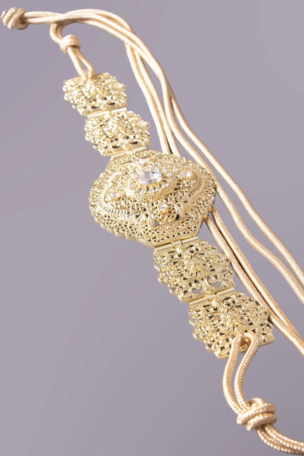 Ceinture orientale dorée à cordon