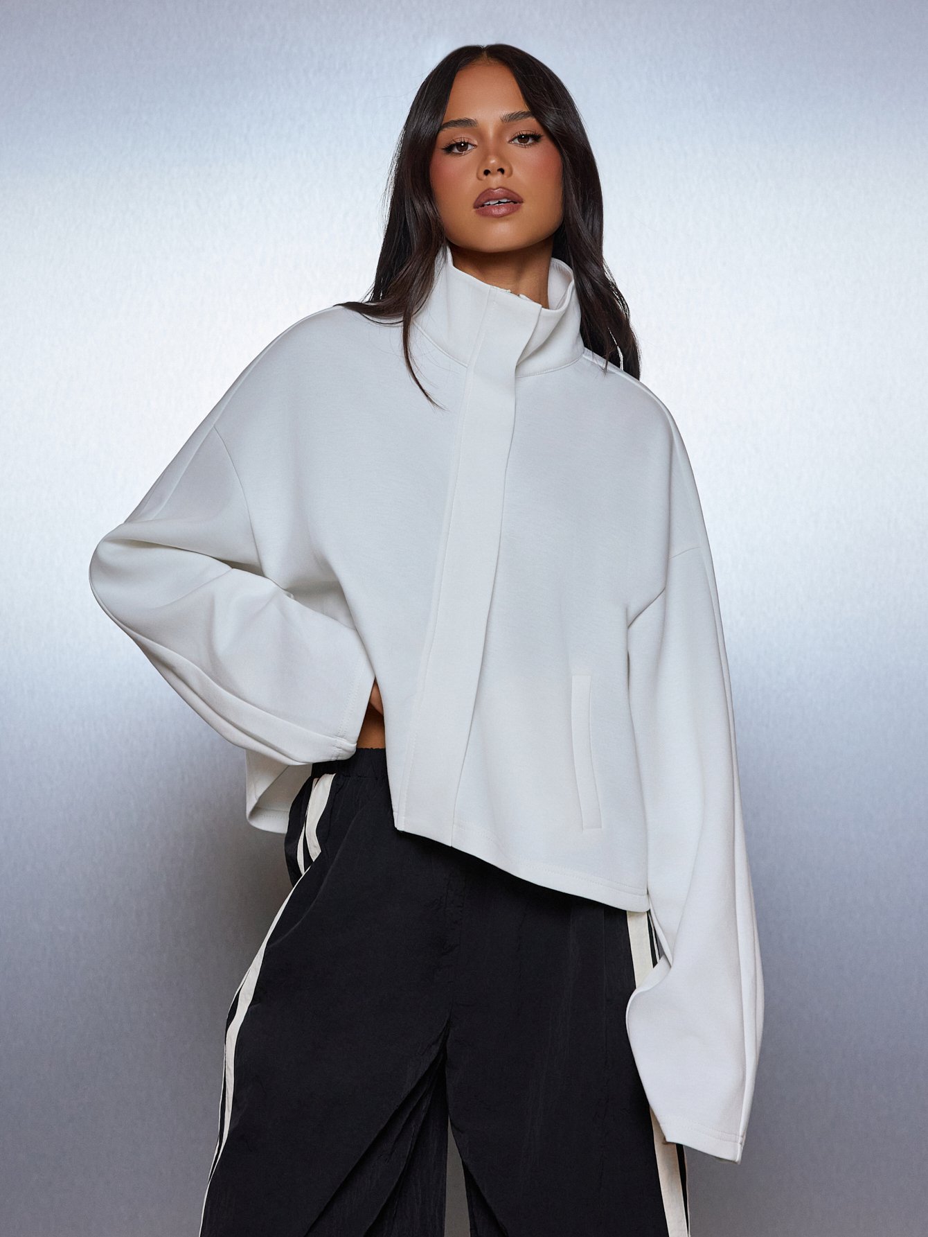 Sweat-shirt oversize à demi-zip et col montant
