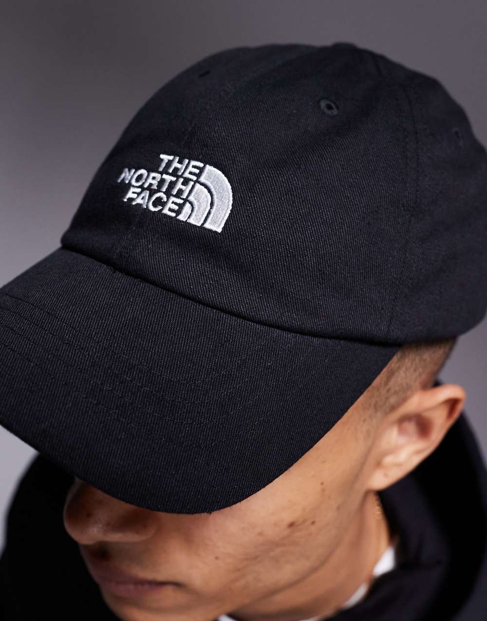 Half Dome logo cap in black