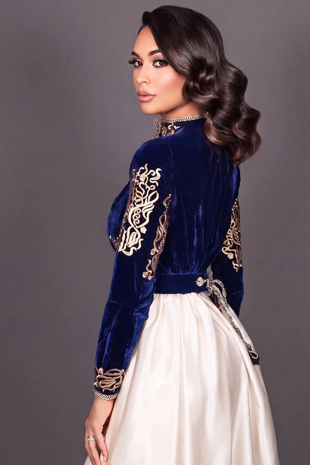 Royal blue velvet takchita with mandarin collar
