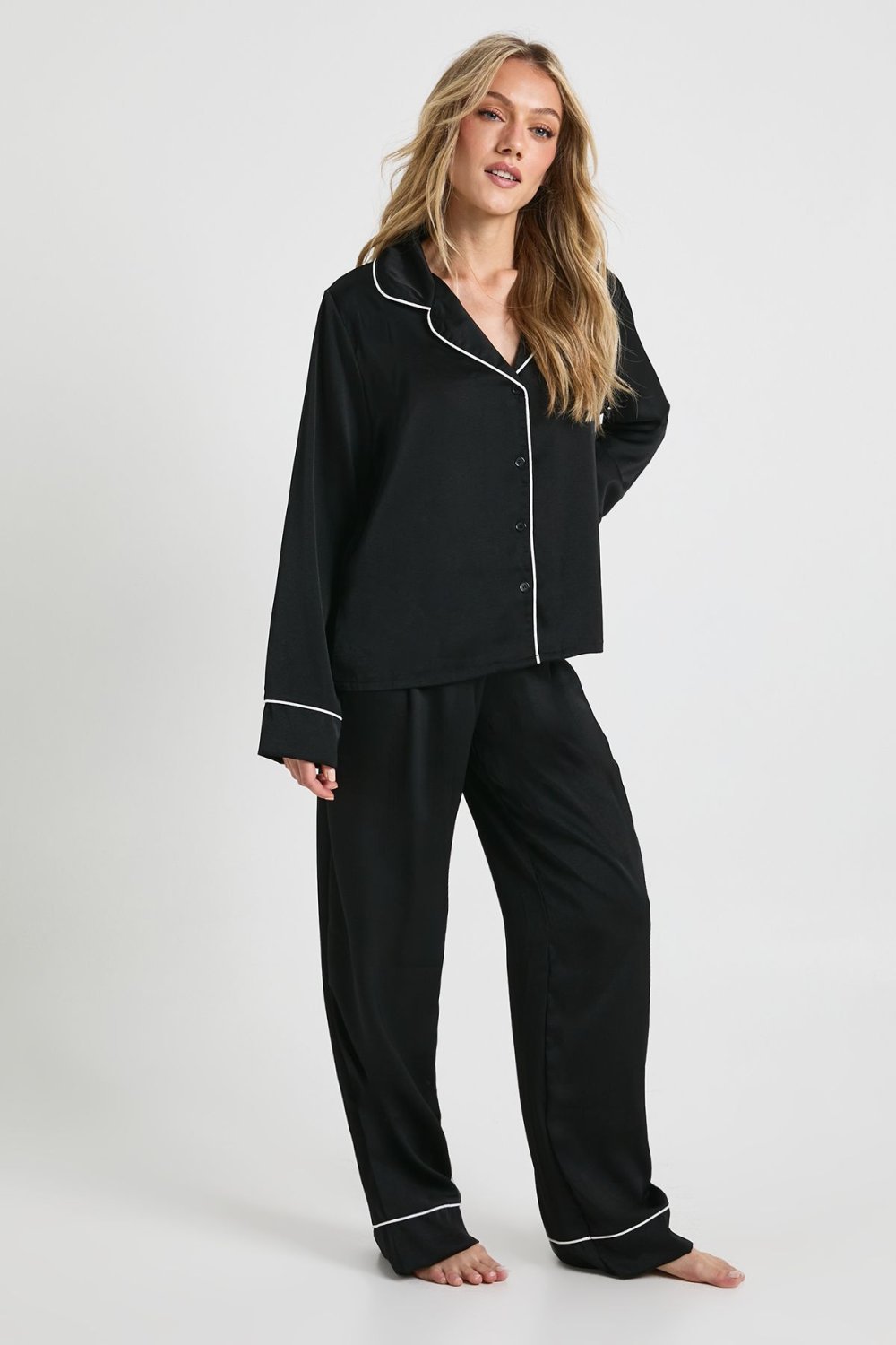 Black satin shirt and trouser pyjama set - Petite
