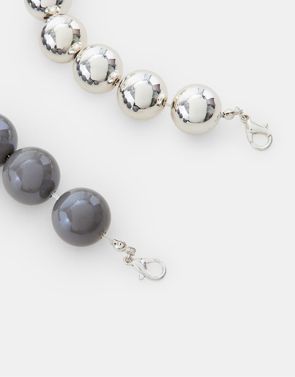 Lot de 2 colliers de perles gris