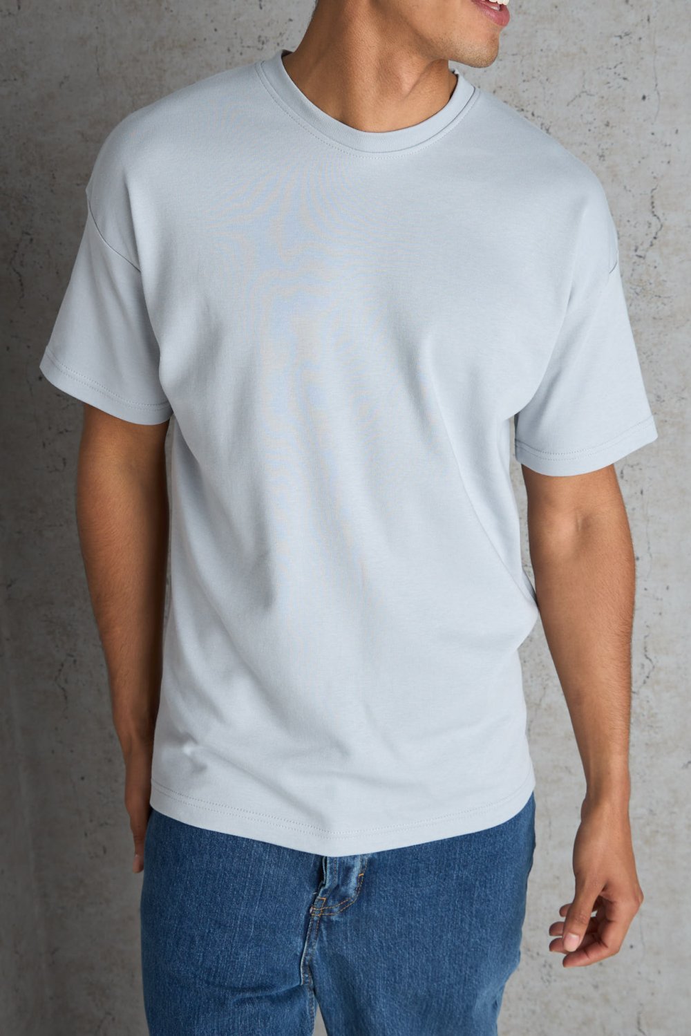 Grey basic crew-neck T-shirt