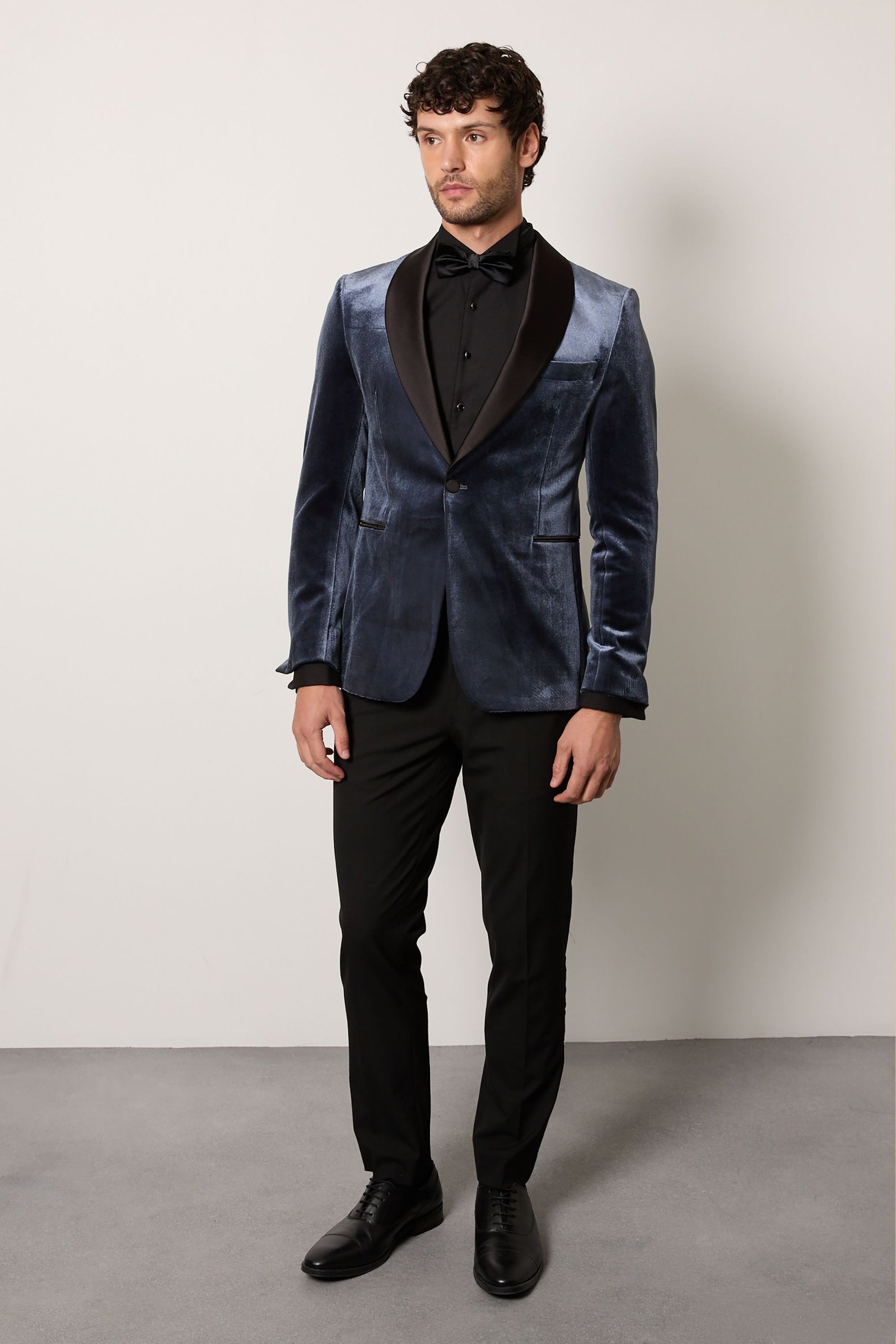 Veste de smoking cintrée en velours gris foncé