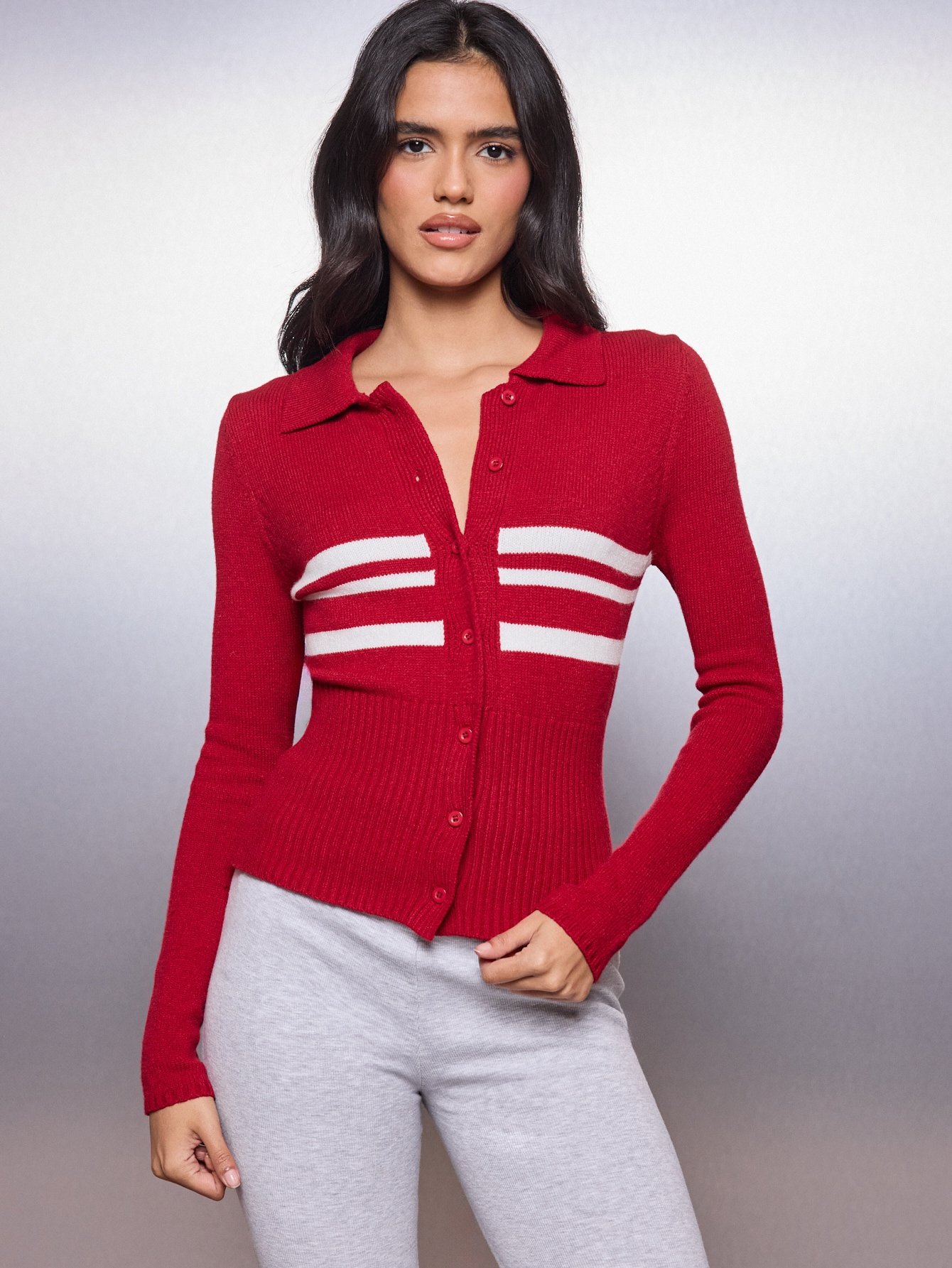 Cardigan en maille côtelée avec col et détails