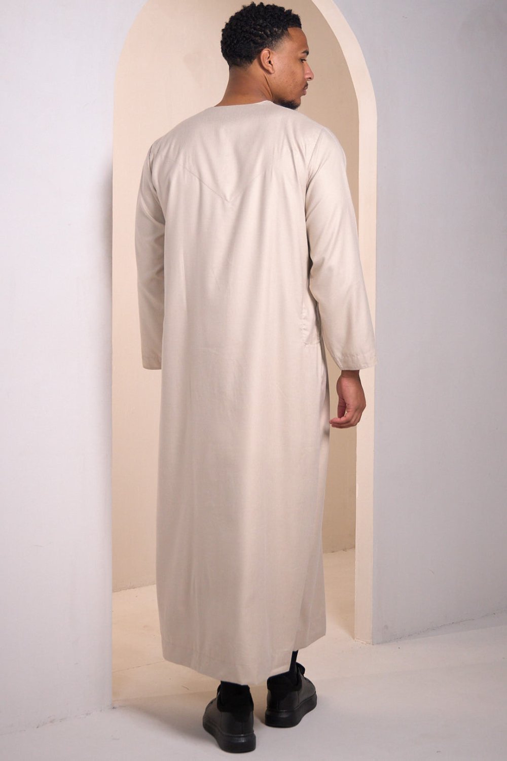Qamis chiné col rond b boutons beige