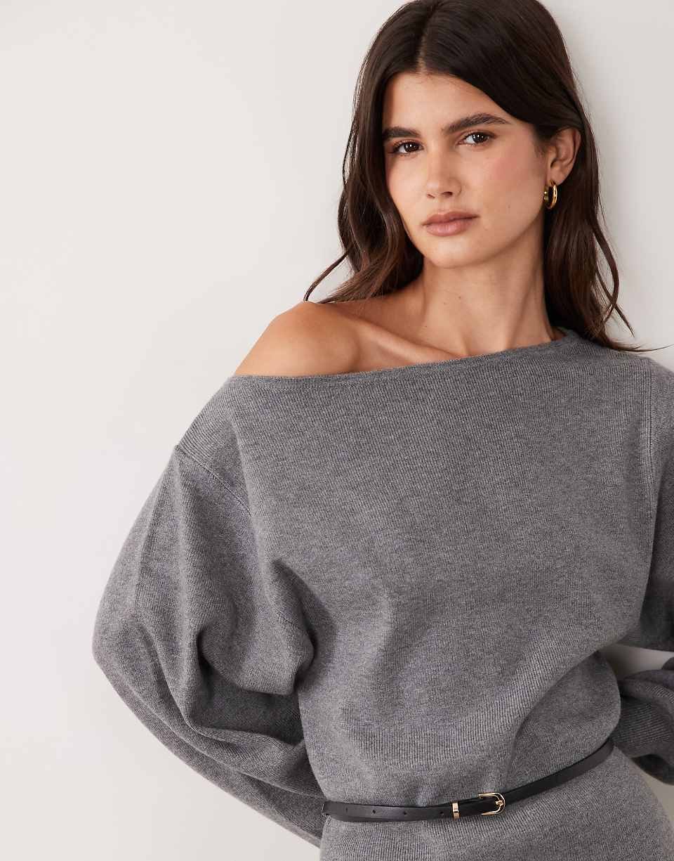 Robe-pull ceinturée à encolure bateau en charbon