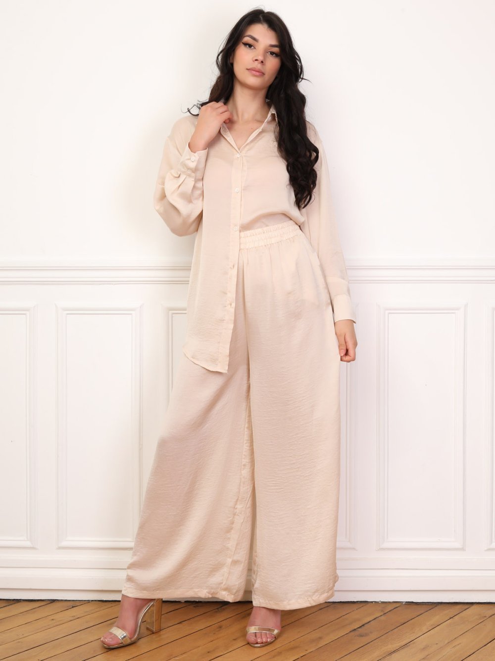 Ensemble chemise w pantalon satinés, beige