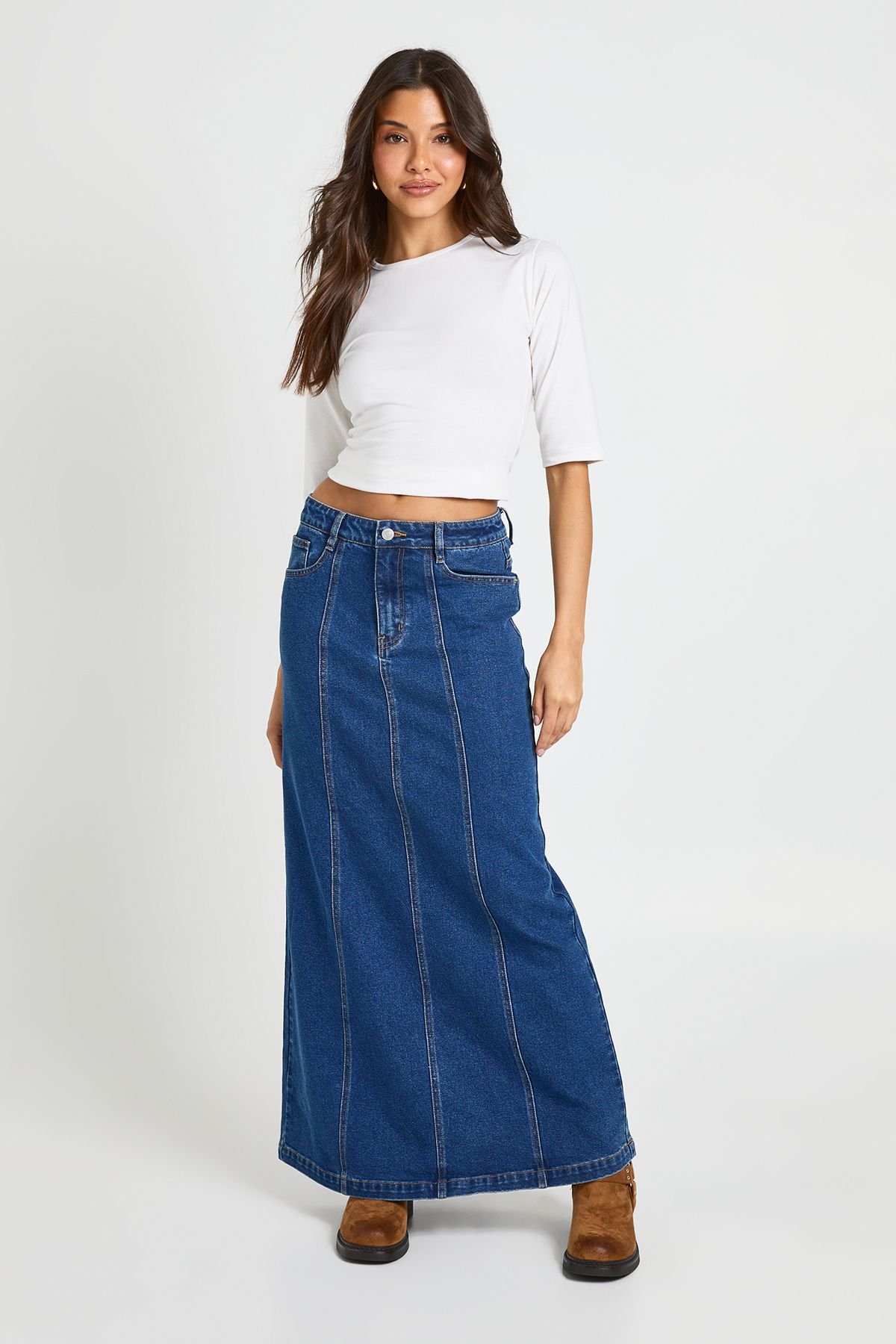 Jupe longue en denim à détails de coutures