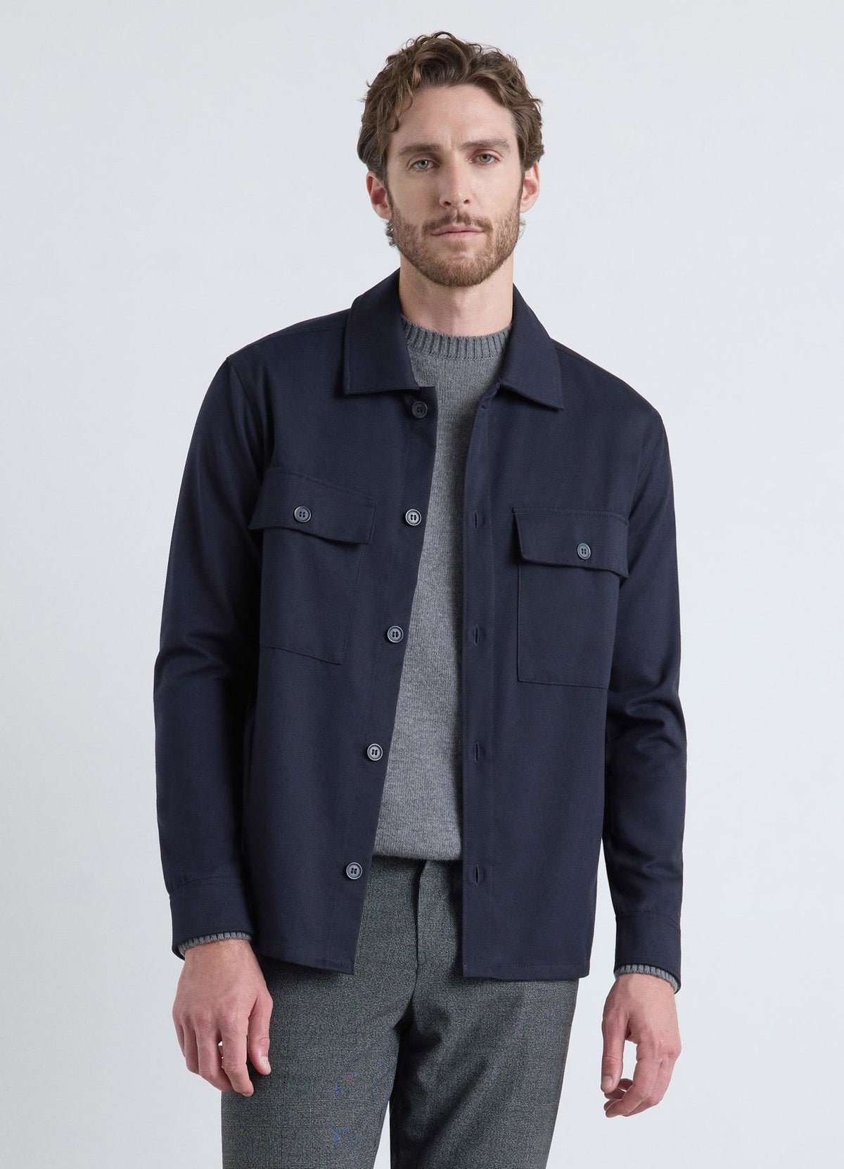 Plain overshirt with flap pockets