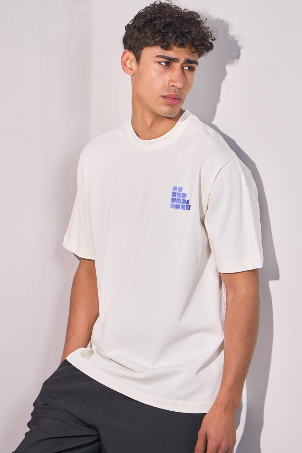 White oversized cube print t-shirt