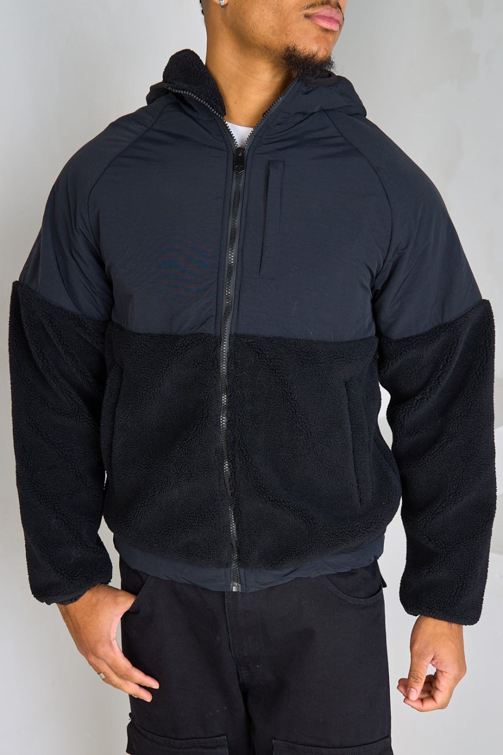 Short black two-tone hooded jacket