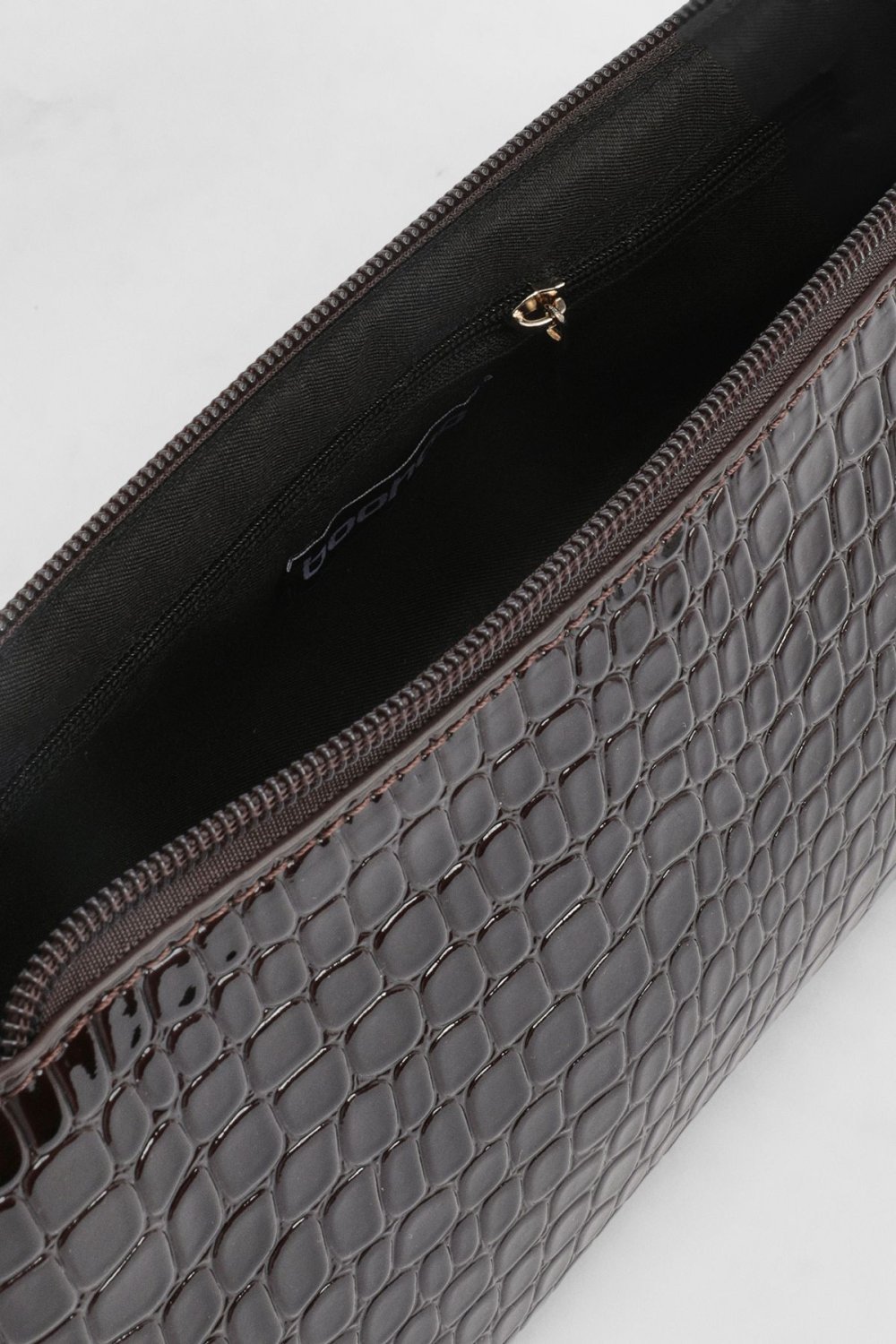 Croc-effect shoulder bag